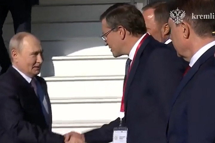 Президент России Владимир Путин прибыл в Нижний Новгород