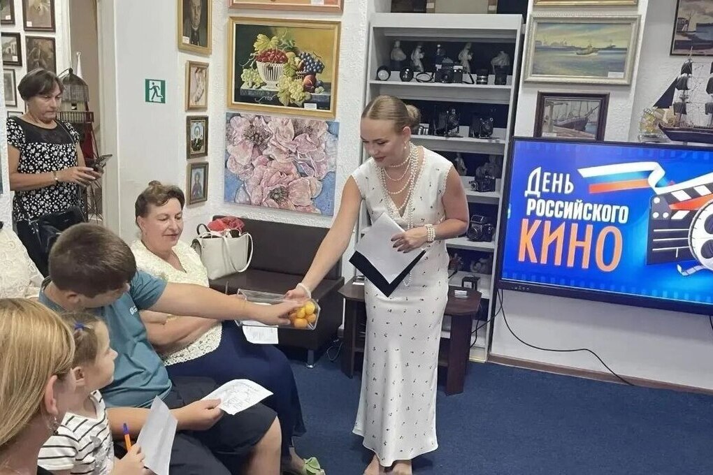 В Скадовске прошло муз-лото «От сцены к экрану» в честь Дня российского кино