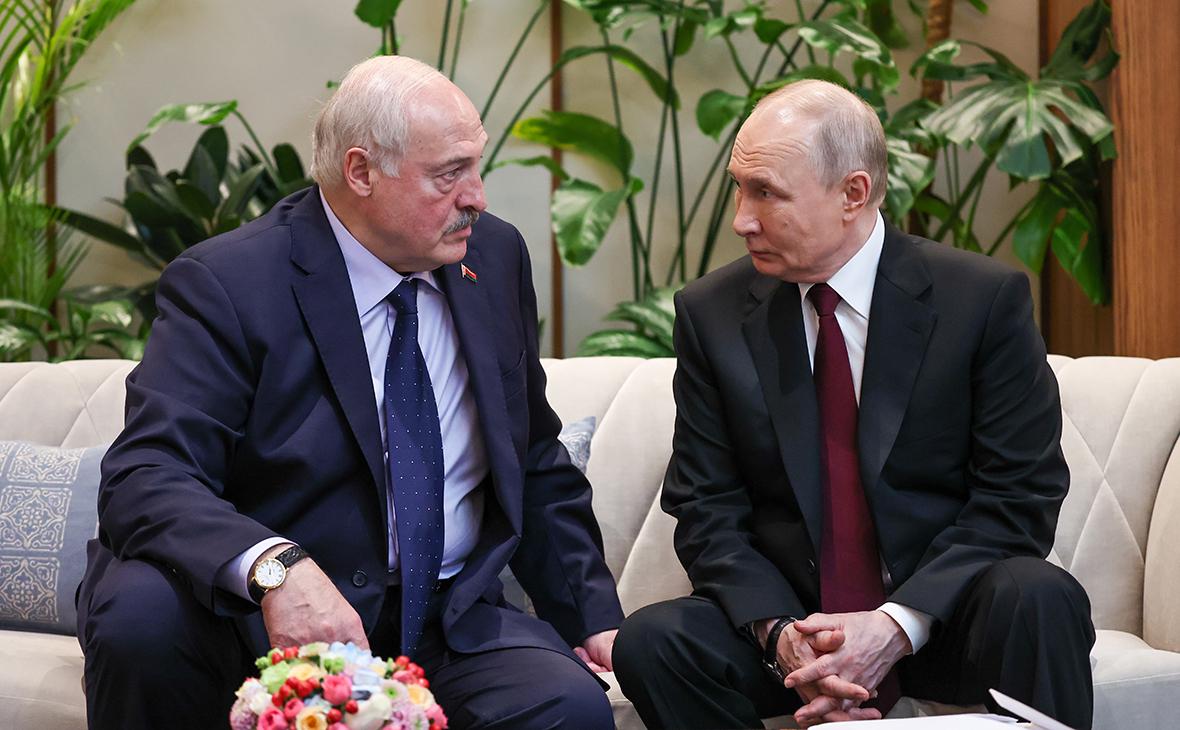 Ушаков анонсировал личные переговоры Путина и Лукашенко
