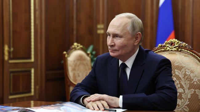 Путин встретился с инженерами Горьковского автозавода