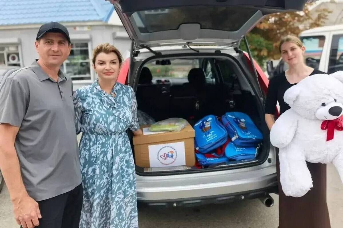 Губернатор встретился с многодетной семьёй Колотун, удостоенной звания «Мать-героиня»