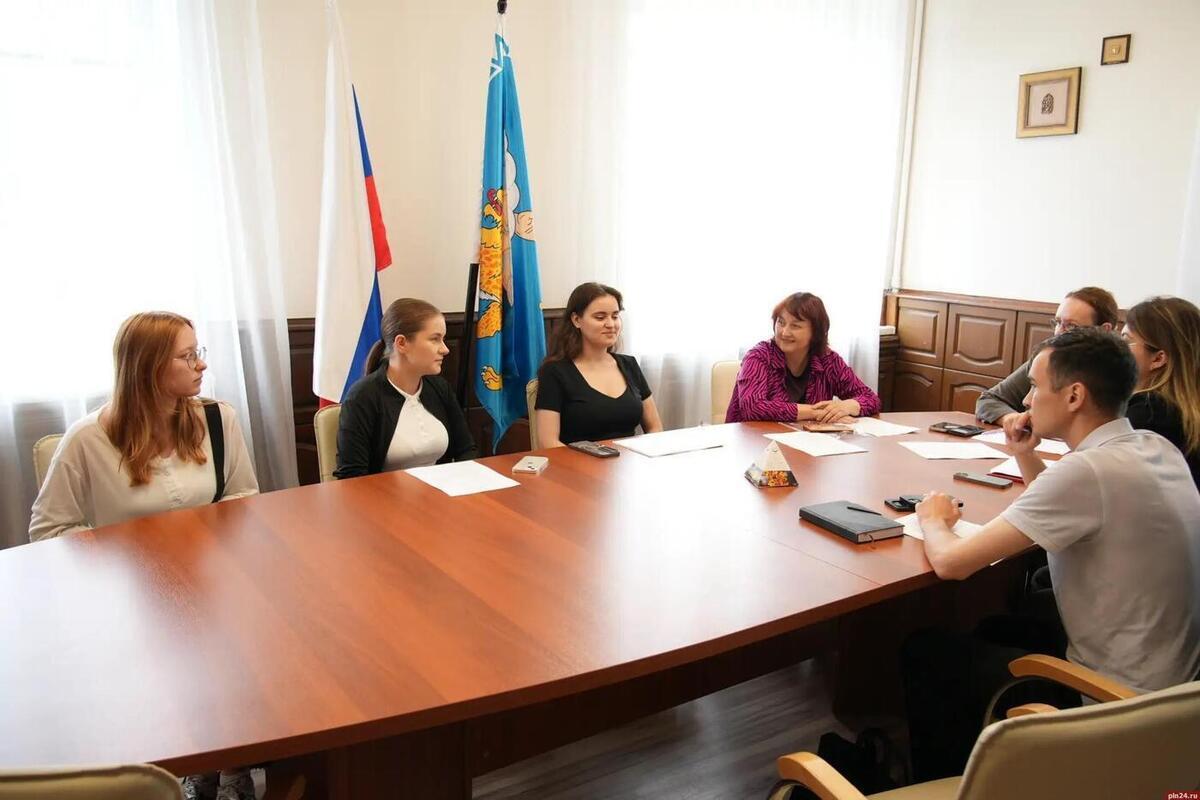 В Псковском государственном университете стартовал проект «В гостях у своих: живые сказки»