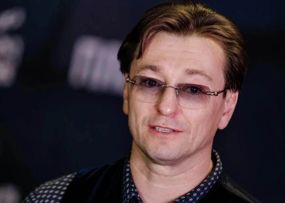 Никита Кологривый принят на работу во МХАТ: Сергей Безруков сообщил о переменах в известных московских театрах