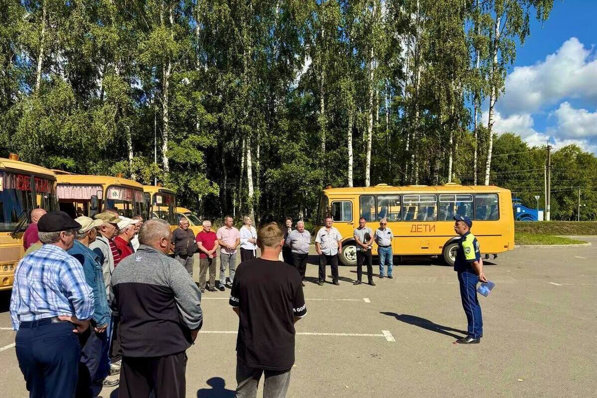 В Каменском районе проверили школьные автобусы перед 1 сентября