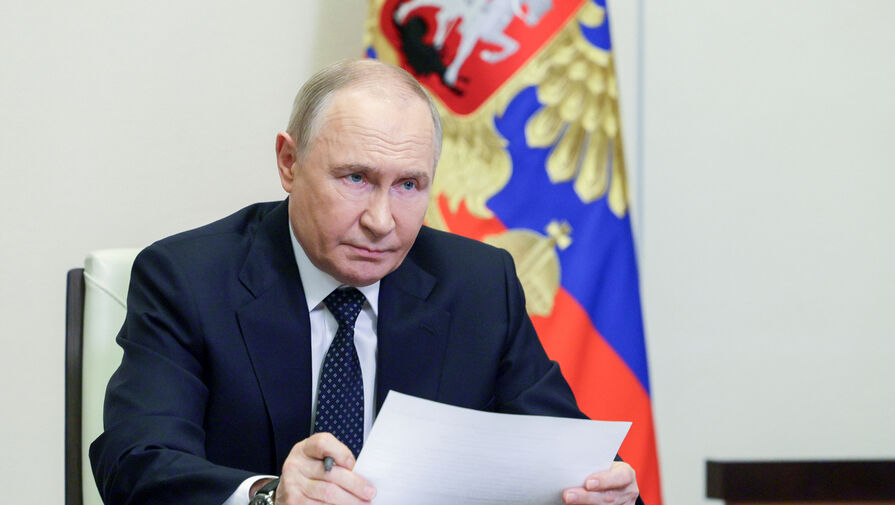 Путин открыл новые школы в российских регионах