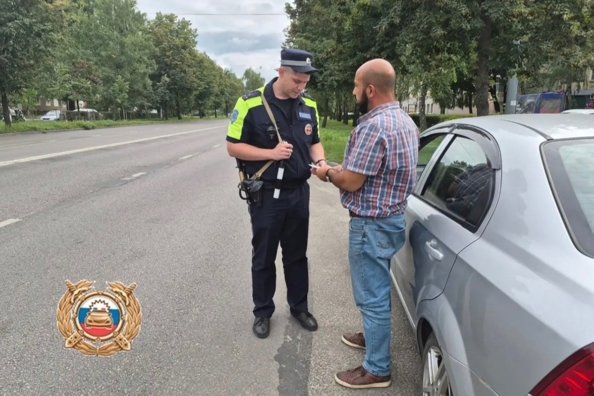 В Липецке автоинспекторы провели рейд на пешеходных переходах