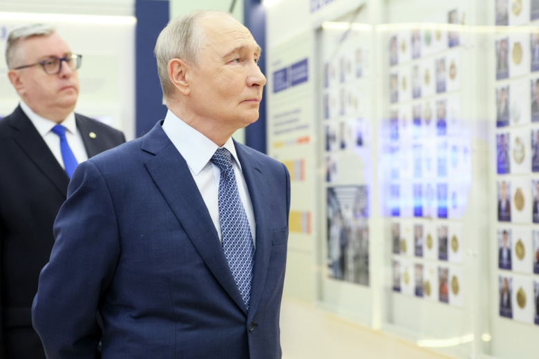 Путин открыл школы в пяти регионах накануне Дня знаний