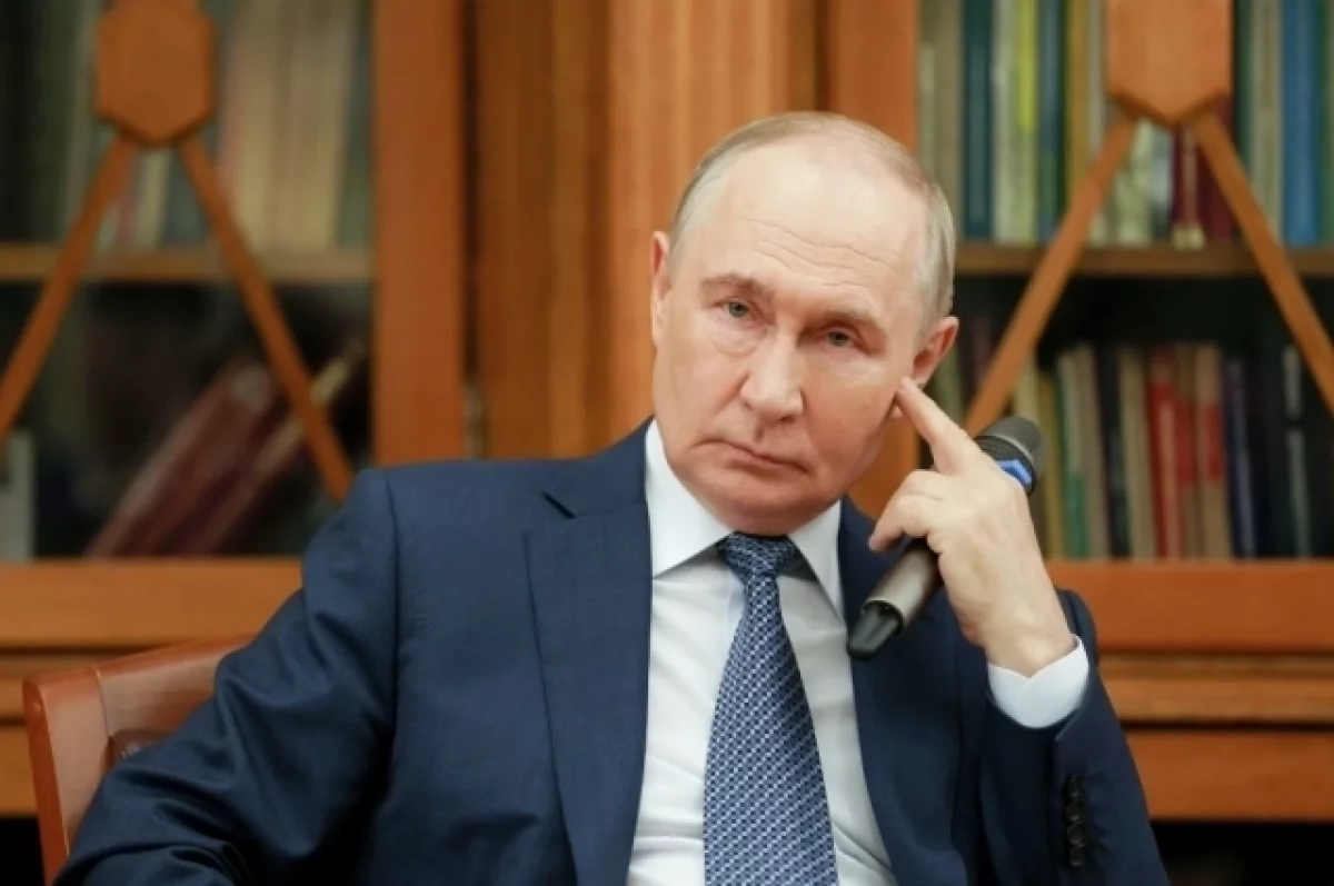 Путин заявил о большом количестве информационного мусора в интернете