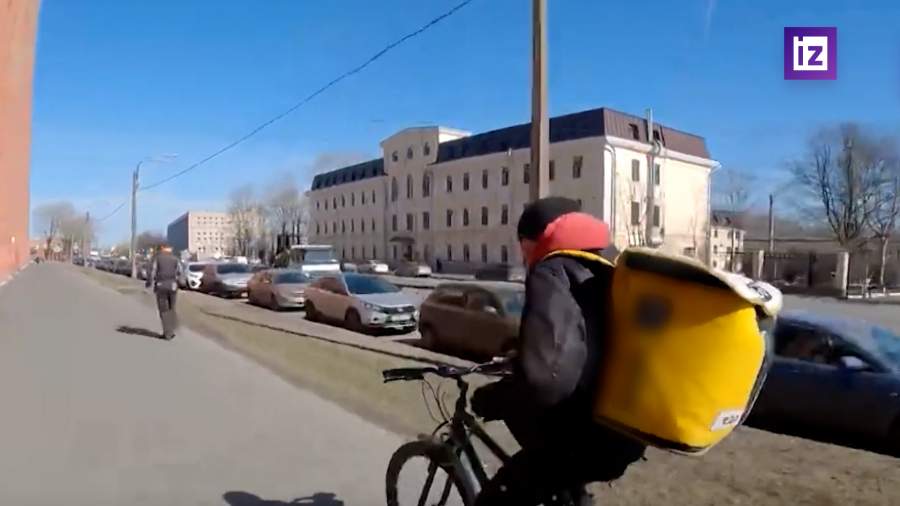 Россияне смогут жаловаться на курьеров через новый чат-бот