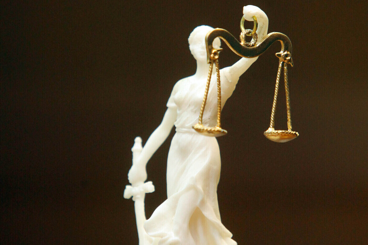 Адвокат обвиняемого в подрыве "Северных потоков" пытается сорвать суд в ФРГ
