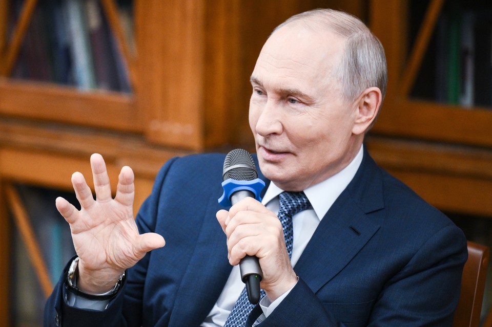 «Они едят этих медведей, как мелюзгу»: Путин объяснил СВО через косаток, вспомнил Джека Лондона и пересчитал все школы России