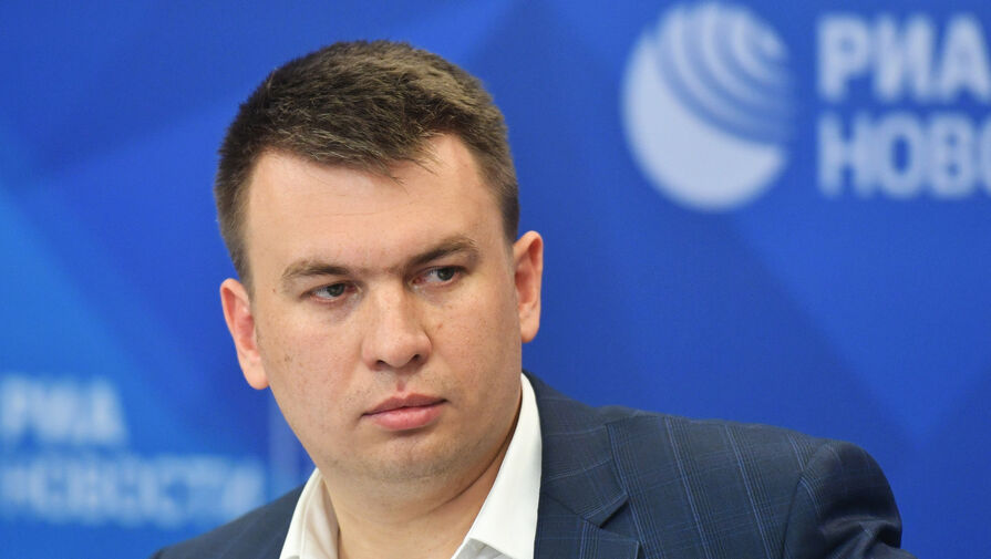Счета блогера Ремесло заблокировали