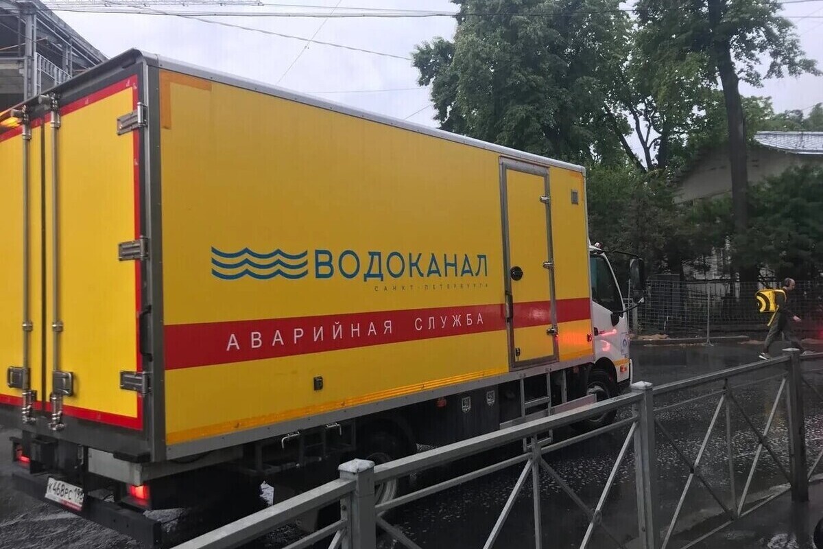 «Водоканал» получил предостережение за сброс сточных вод в Дудергофский канал