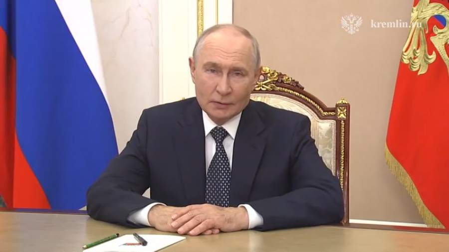 Владимир Путин поздравил работников угольной отрасли с Днем шахтера