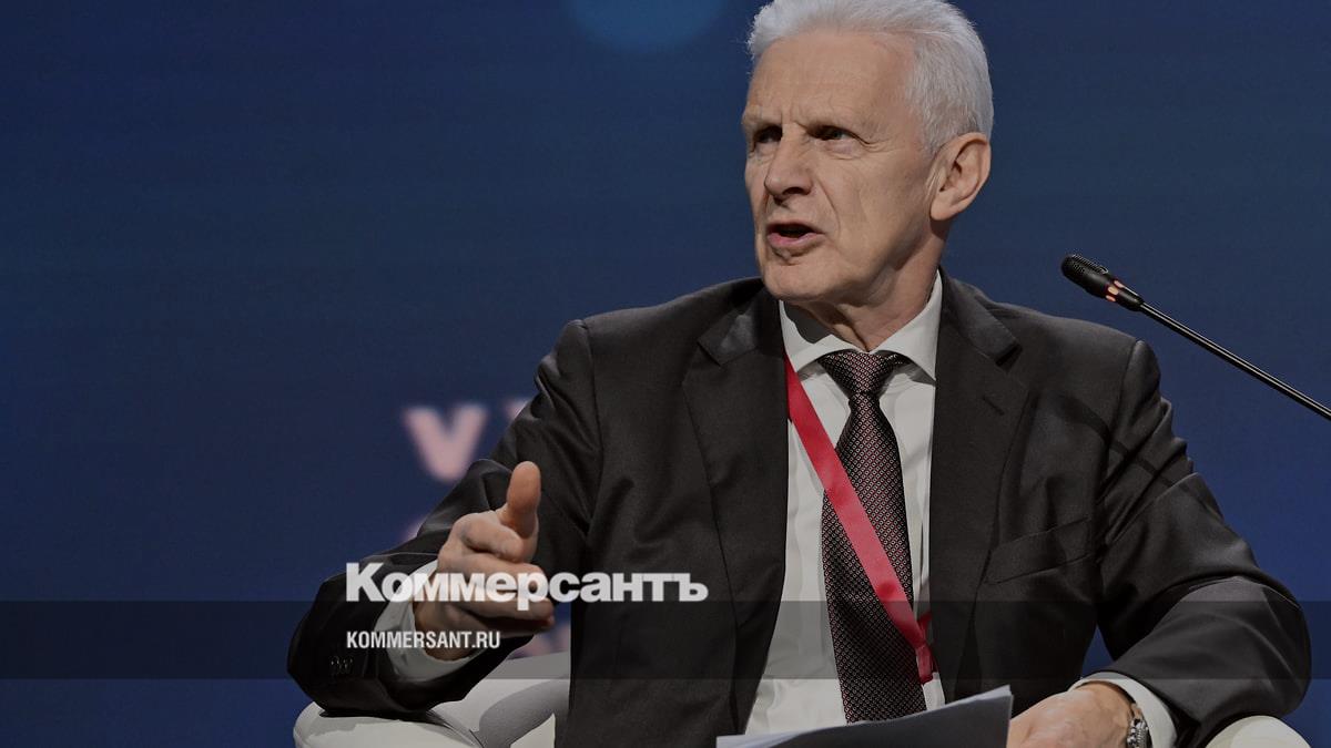 Рособрнадзор прокомментировал идею Фурсенко усложнить ЕГЭ // В Рособрнадзоре отказались целенаправленно усложнять задания ЕГЭ
