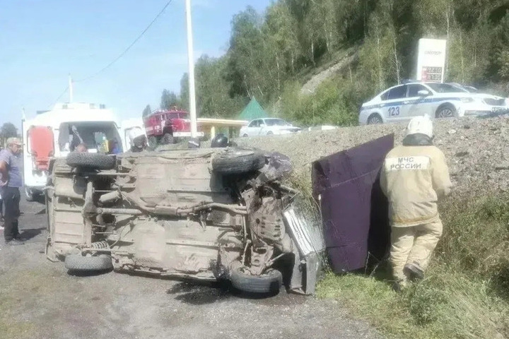 Два человека пострадали в пьяном ДТП на Алтае