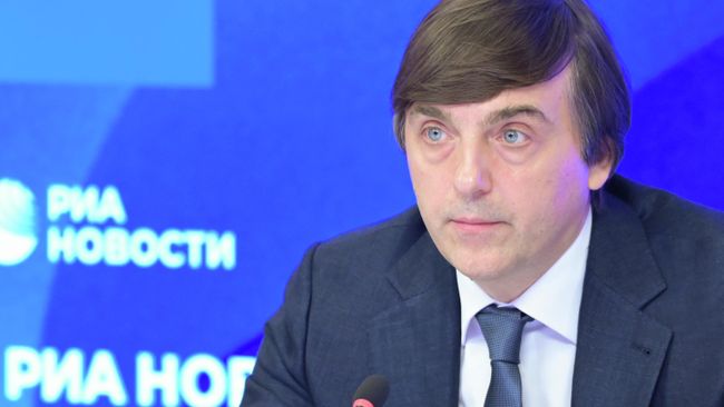 Кравцов назвал норму часов работы учителей