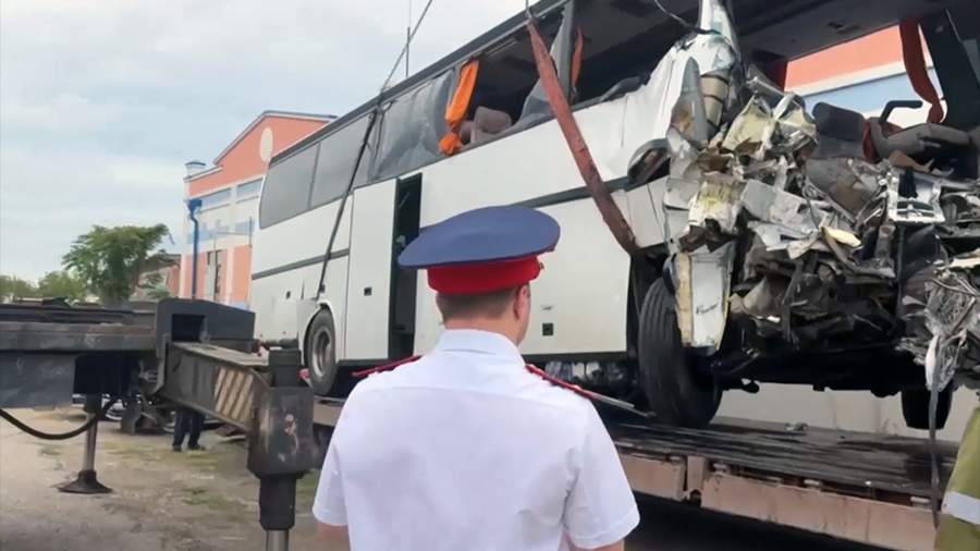 Опубликованы кадры с места ДТП с автобусом в Ставропольском крае