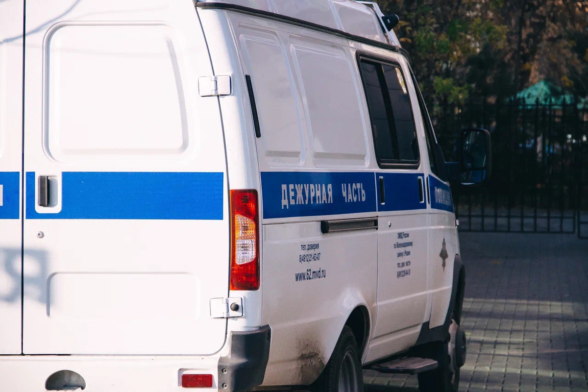 Полицейские задержали в Захарове 19-летнего дроппера