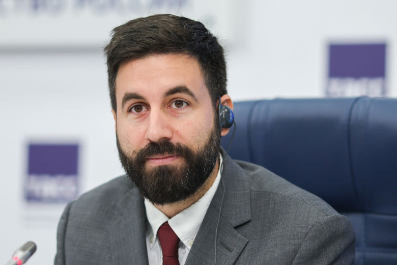 Американский журналист Хелали рассказал о любви к России