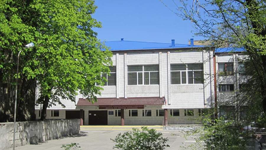 Ко Дню города в Донецке завершили ремонт школы № 9