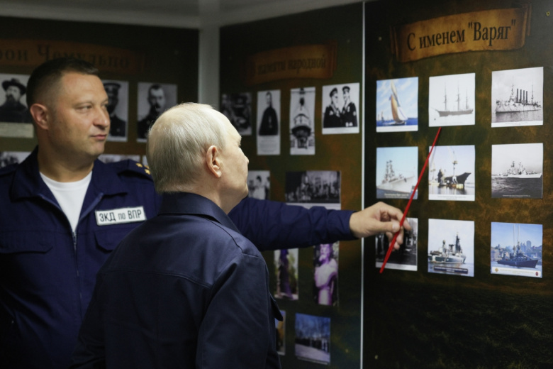 Командующий ТОФ раскрыл хитрую схему Запада по перевозке военных грузов