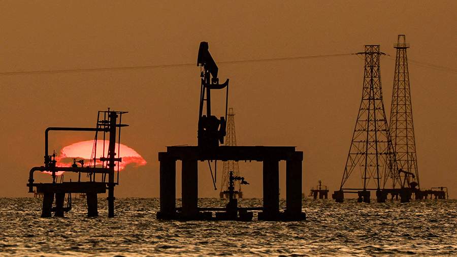 WSJ узнала о желании США заключить нефтесделку с Венесуэлой из-за проблем в Иране