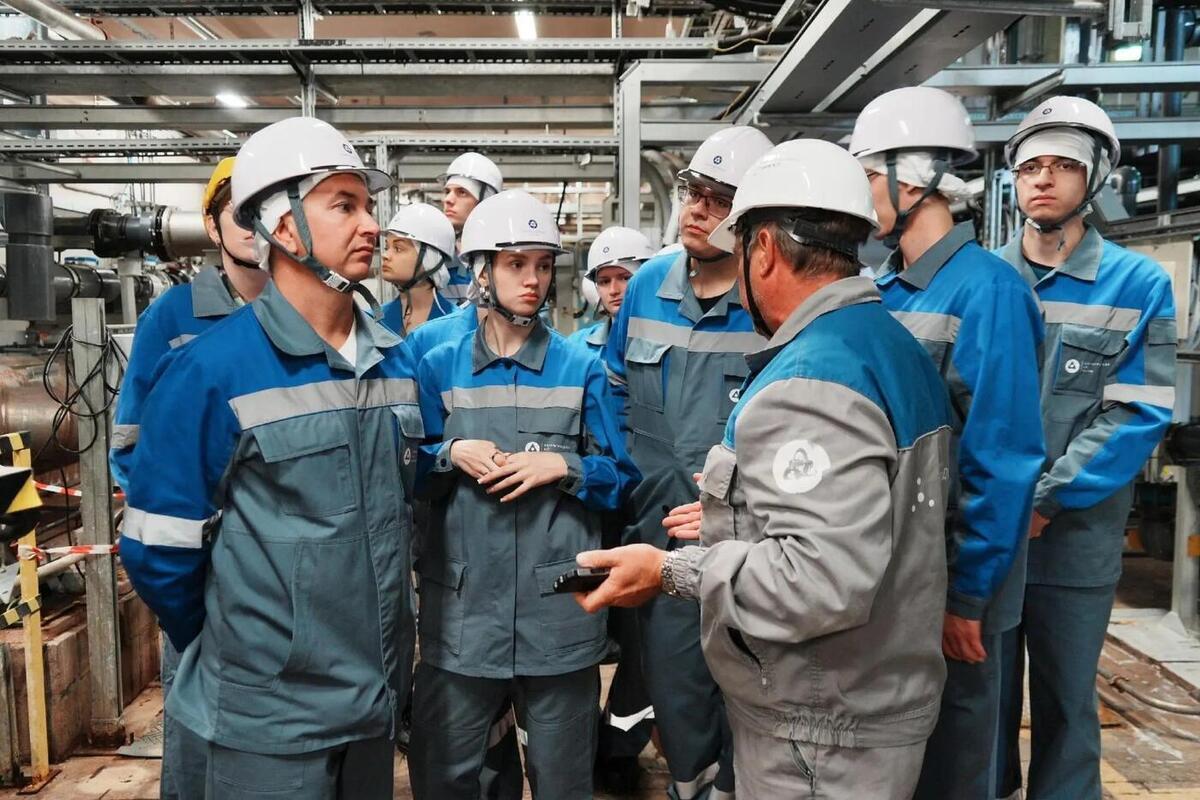 Более 300 студентов российских вузов пройдут до конца 2026 года практику на ЛАЭС