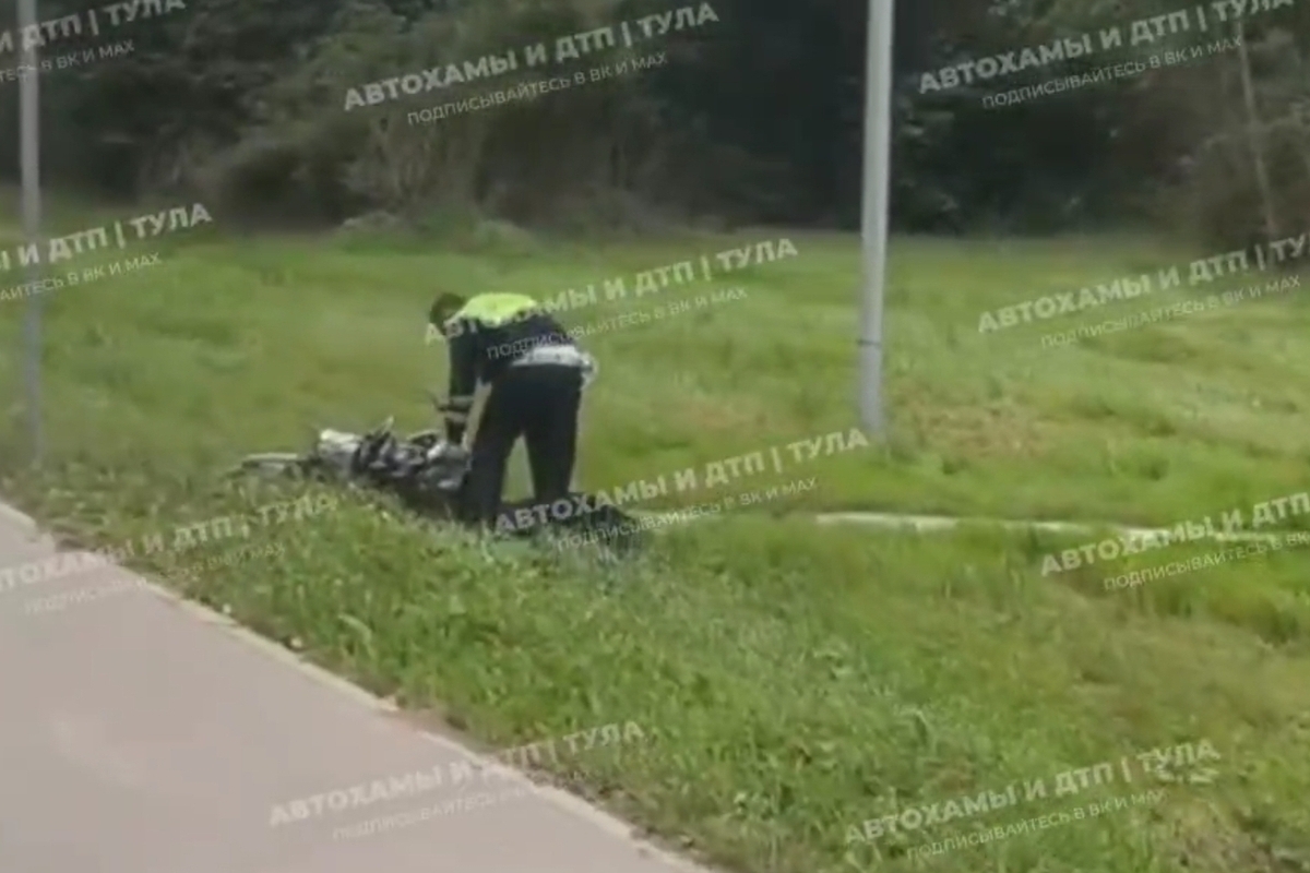 Появилось видео задержания питбайкера, который пытался удрать от ДПС в Туле