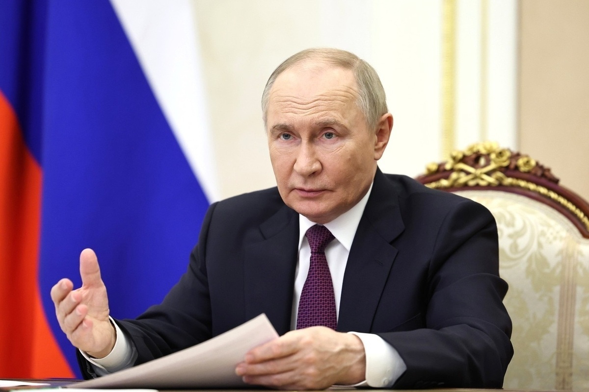 Путин сказал, что даст поручения по развитию Тихоокеанского флота
