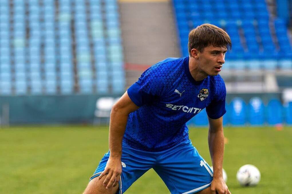 ФК "Сочи" дома вырвал победу у "Челябинска" со счетом 2:1
