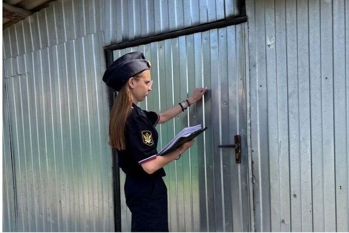 Брянские судебные приставы в ходе одного рейда взыскали 23 миллиона рублей алиментов