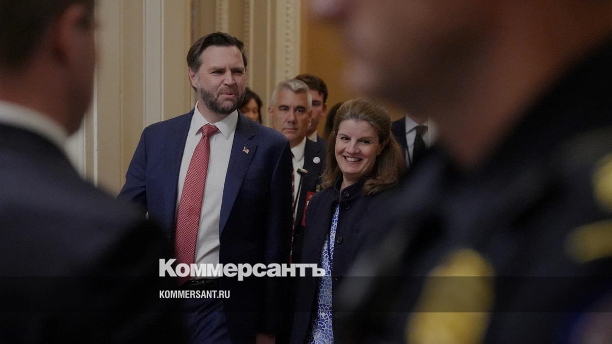 FT: Вэнс лично требовал от Украины прекратить удары по инфраструктуре КТК