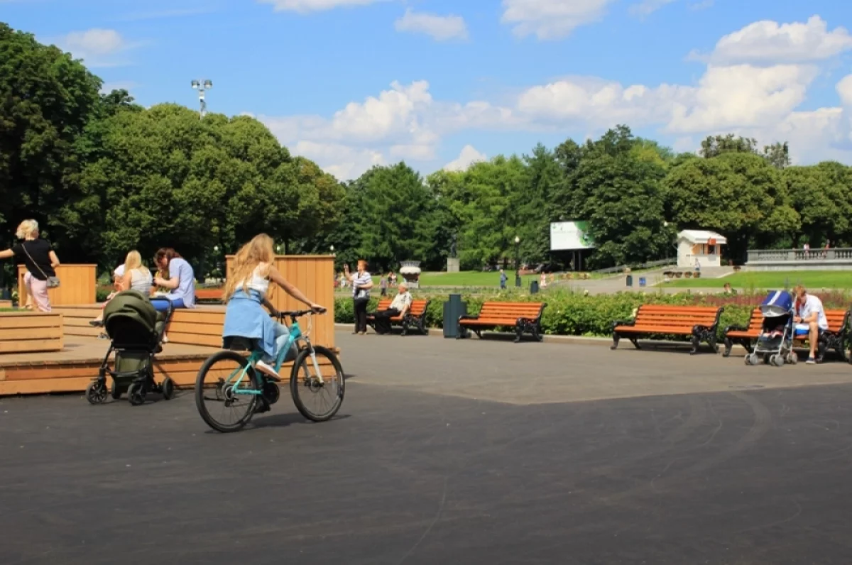 Пел в хоре и освоил скрипку. В Москве откроют совсем другого Горького