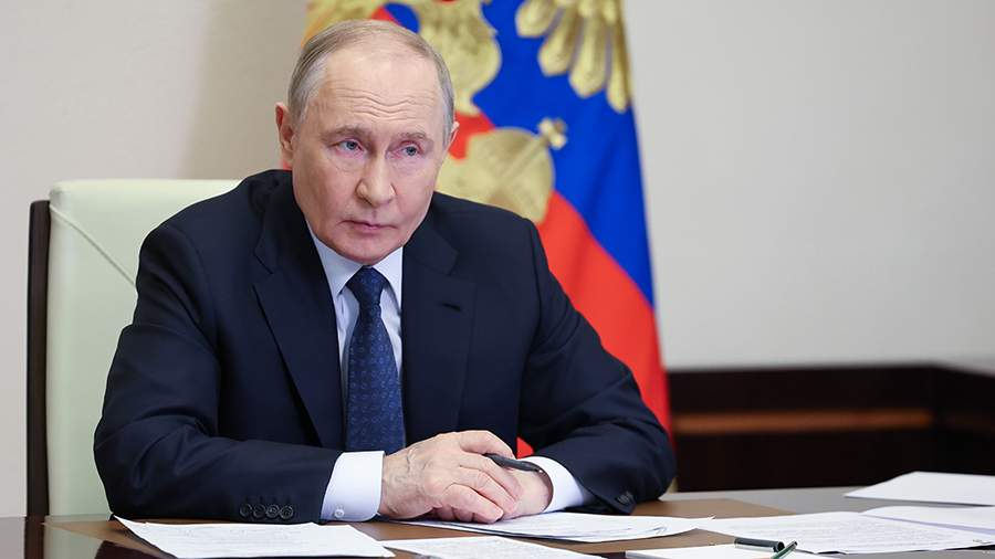 Путин заявил о продолжении тесного двустороннего сотрудничества с Киргизией