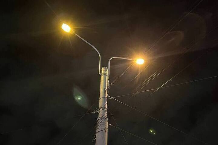 На двух улицах Великого Новгорода починили фонари после проверки прокуратуры