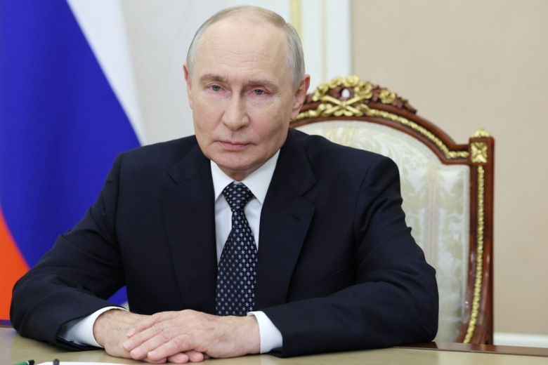 «Неустанный творческий поиск»: Путин обратился к Алексею Учителю