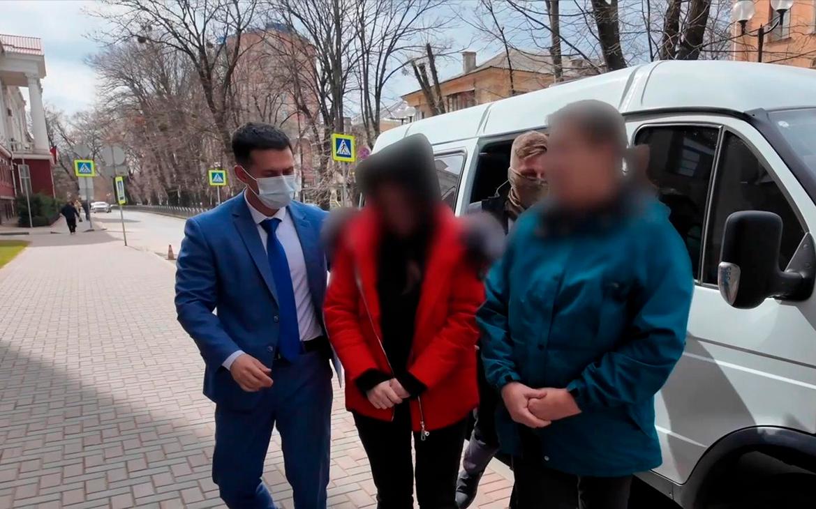Появились кадры допроса задержанных крымчан, сотрудничавших с Украиной