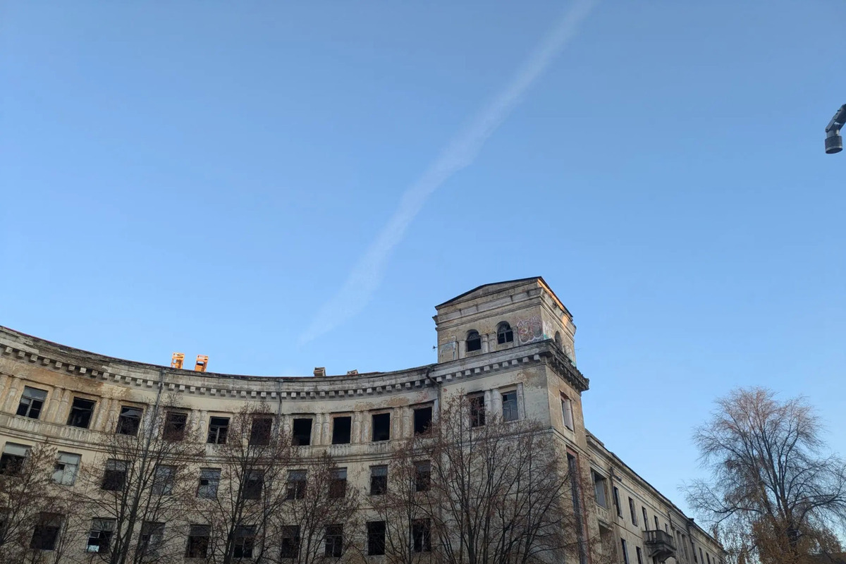 В Воронеже отремонтировали крышу исторического здания на Депутатской