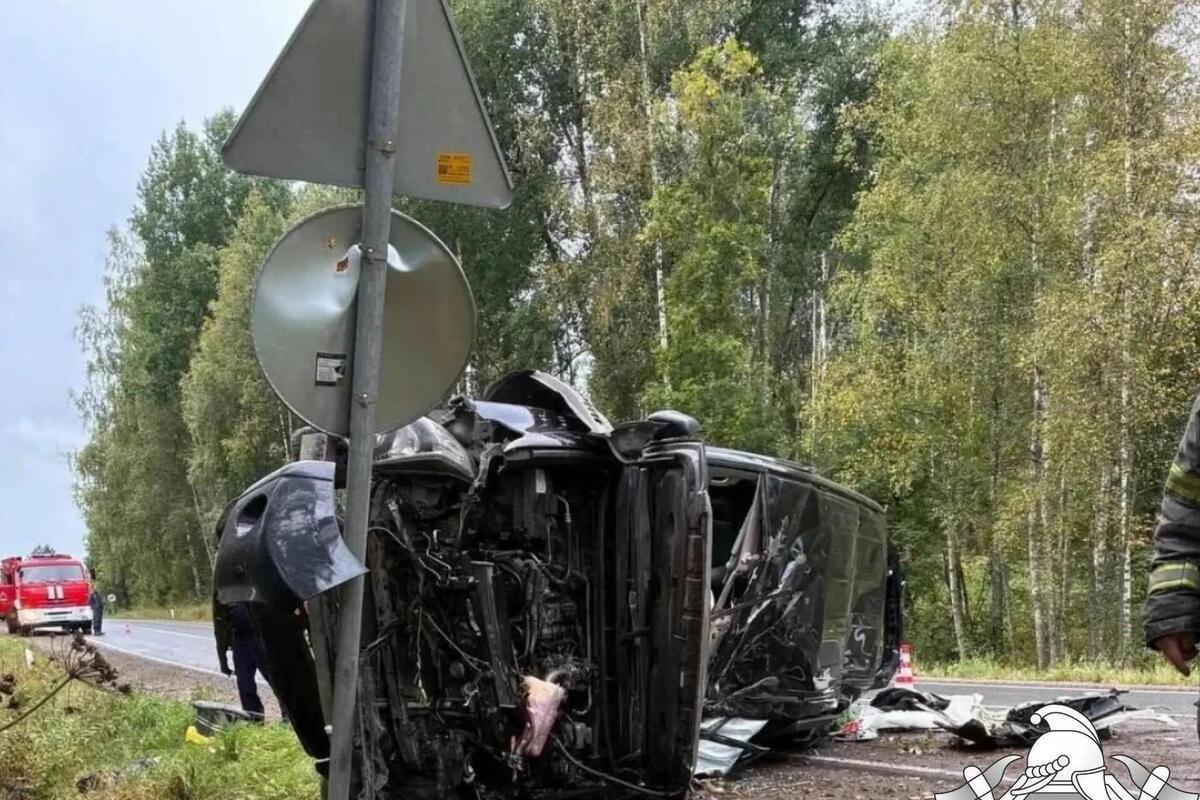 Спасатели деблокировали водителя «Тойоты» после ДТП в Выборгском районе