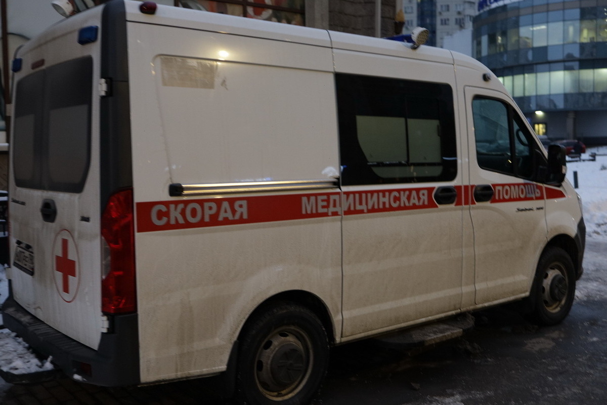 Россияне обратились за медпомощью после употребления уличной шаурмы