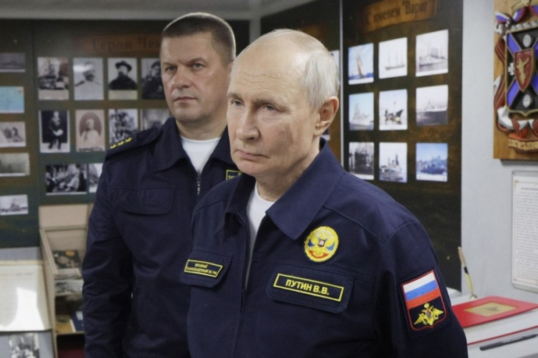 Военный аналитик объяснил, кому адресовано заявление Путина на крейсере «Варяг»