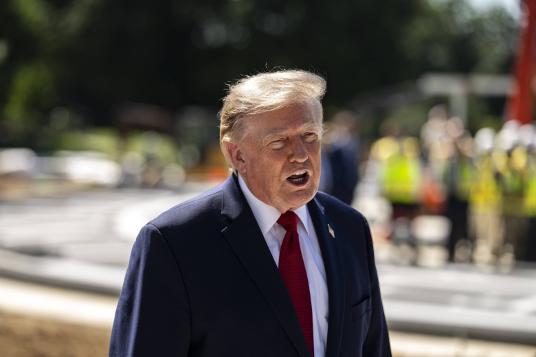 Трамп пригрозил пожаловаться регулятору США на ведущую NBC из-за неточности