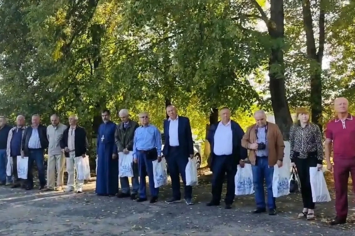 Делегация ветеранов органов госбезопасности посетила Суворовский район