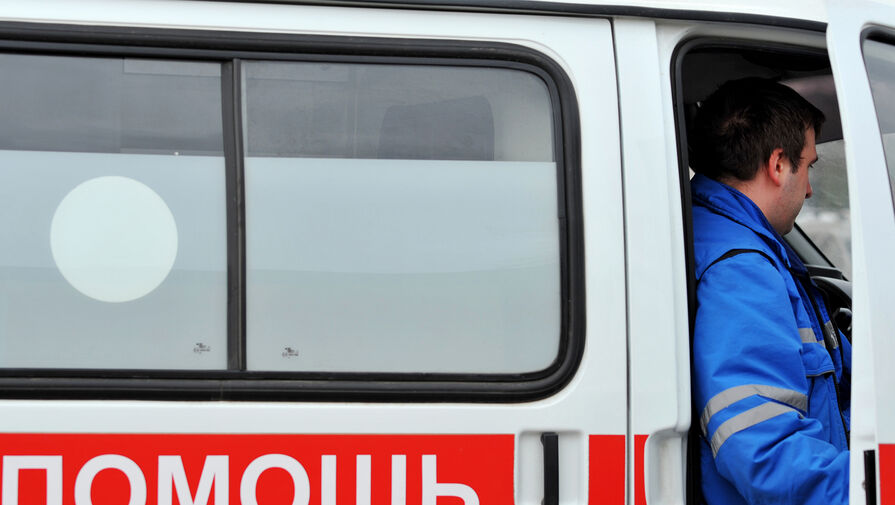 В Красном Селе пьяный мужчина избил водителя и фельдшера скорой помощи