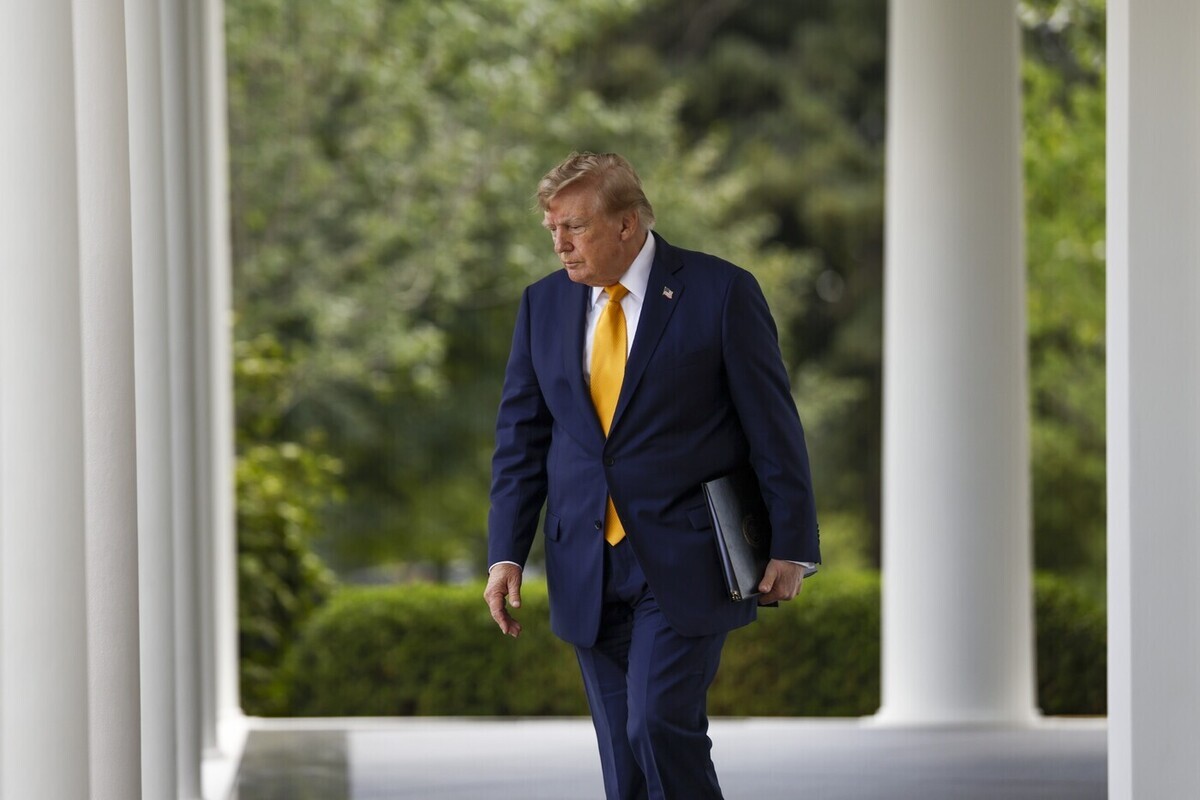 Трамп намекнул на отказ от поддержки территориальных притязаний Лондона