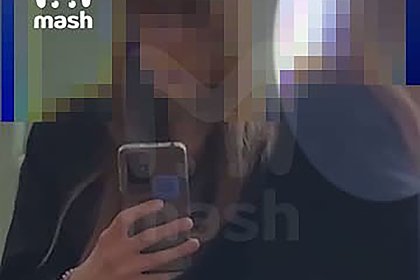 Напавшую с ножом в российской школе показали на видео