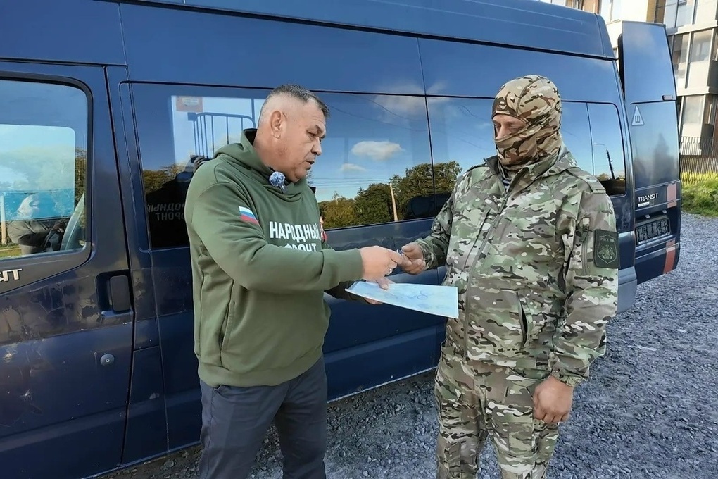 Архангельские следователи передали морпехам очередной «Форд Транзит» для нужд СВО