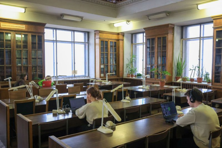Преподаватель МГУ дал первокурсникам «вредный» совет