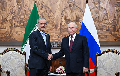 Пезешкиан поблагодарил Путина за позицию России в конфликте Ирана и США